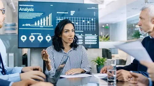 经济压力下，双职工家庭中女人养家糊口的好处